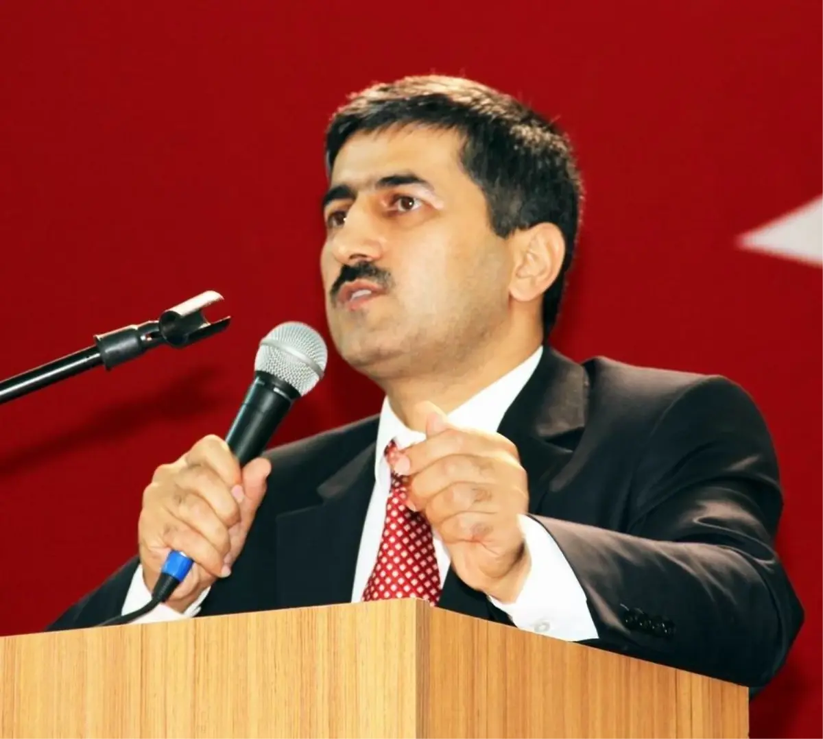 AK Parti Edremit İlçe Başkanı Harun Yüzüak Açıklaması