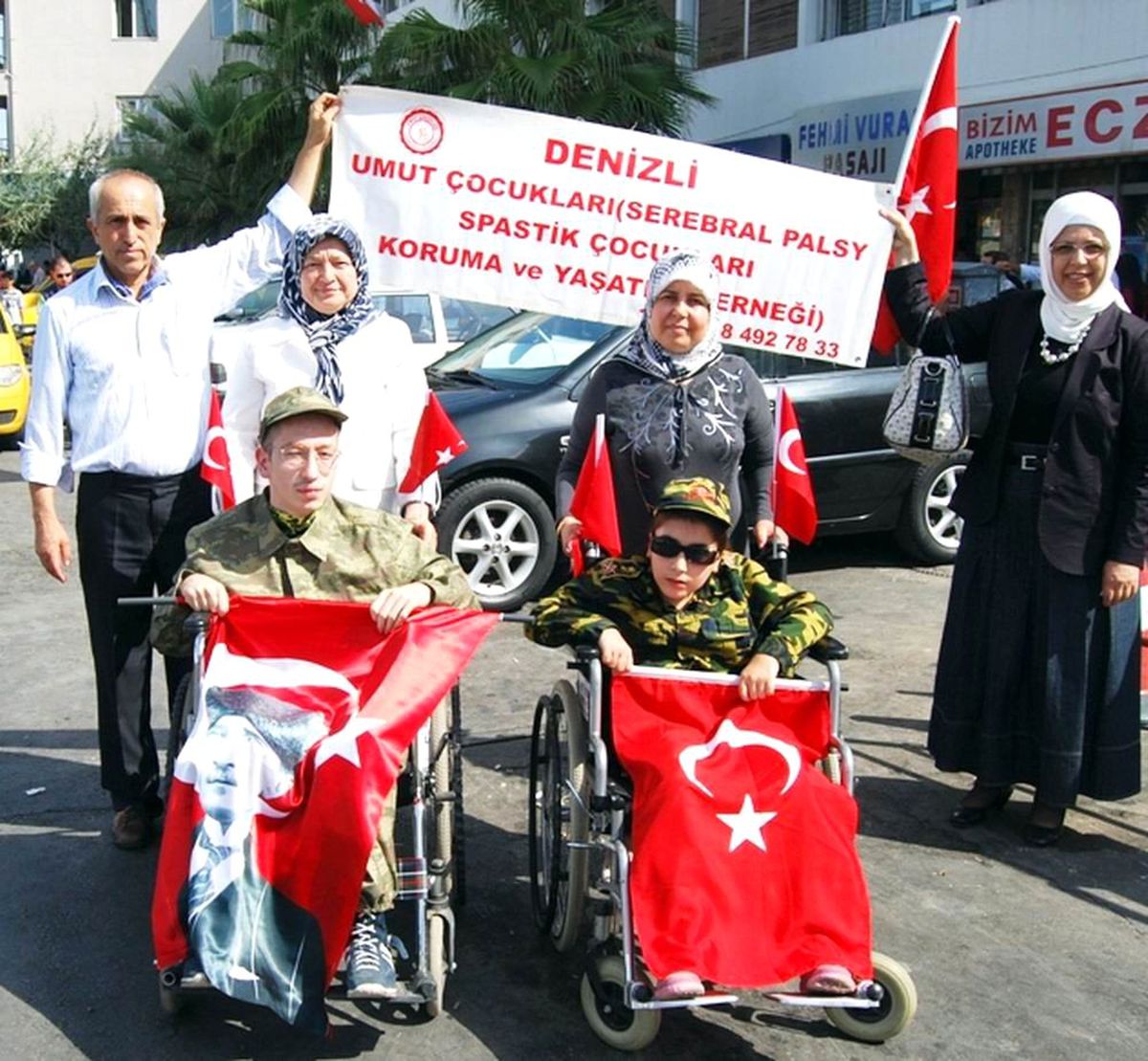 Ayvalık\'ta Engeliler 20. Kez Coştu