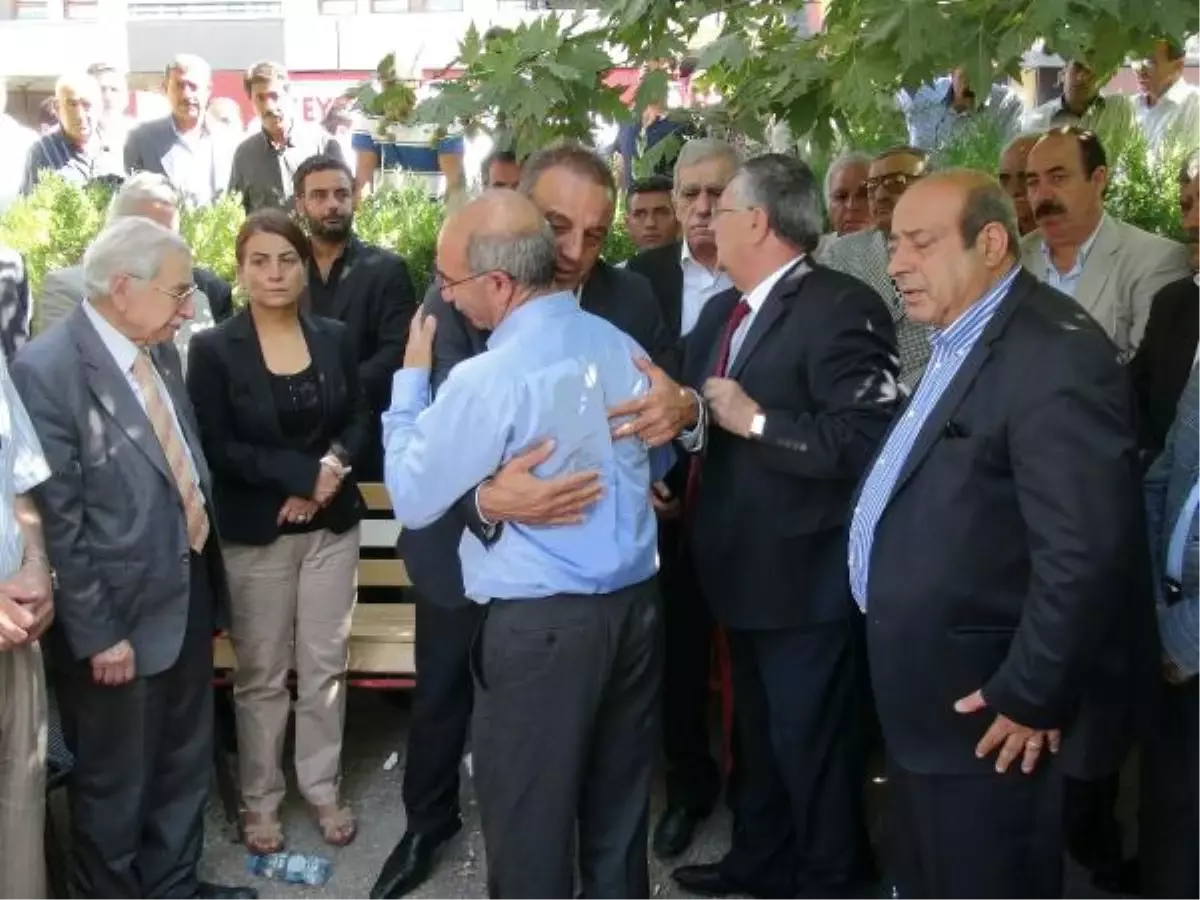 BDP'li Sakık'ın Oğlu Toprağa Verildi