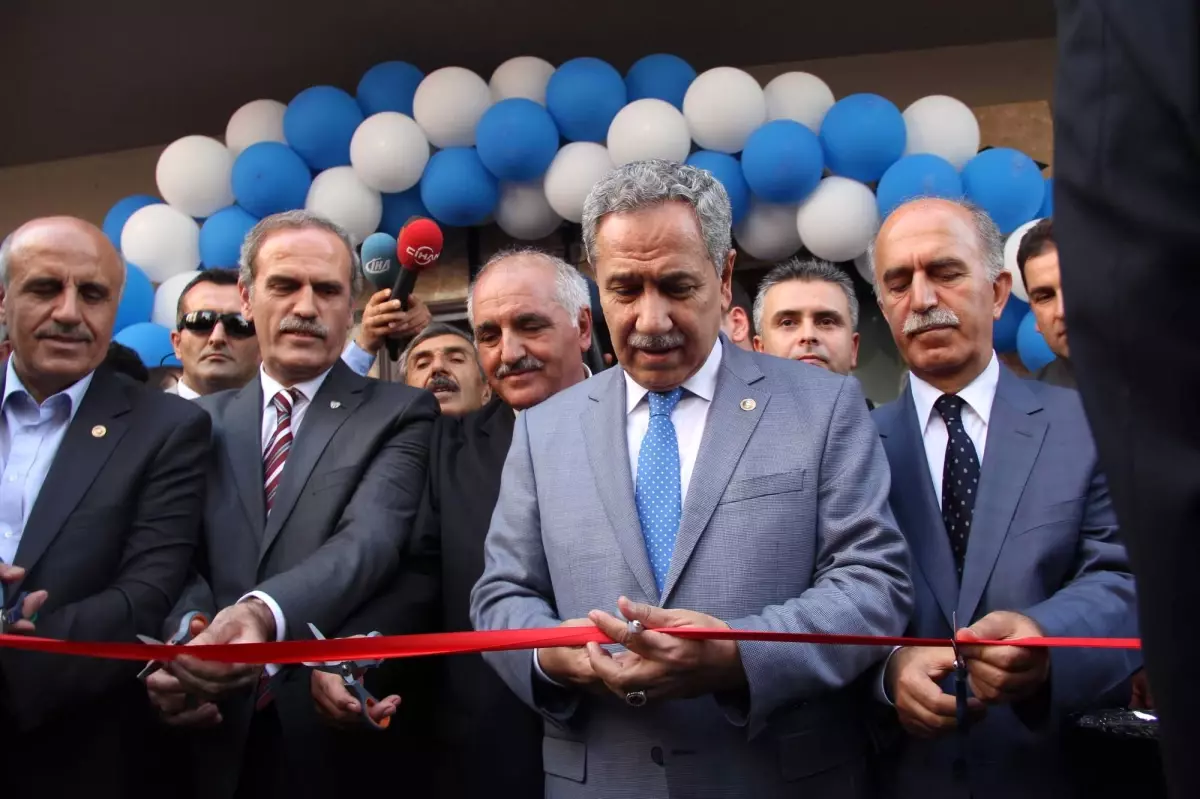 Bülent Arınç: "Yılanın Başını Ezeceğiz"