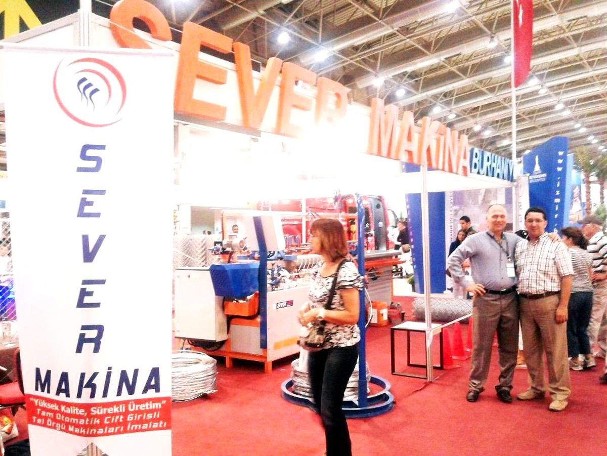 Burhaniye\'nin İş Adamı İzmir Fuarı\'nda Stant Açtı