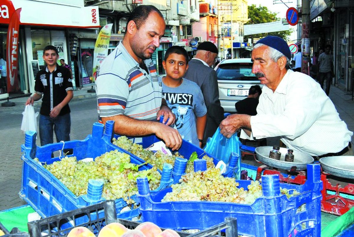 Ergani Üzümü Piyasada Yerini Aldı