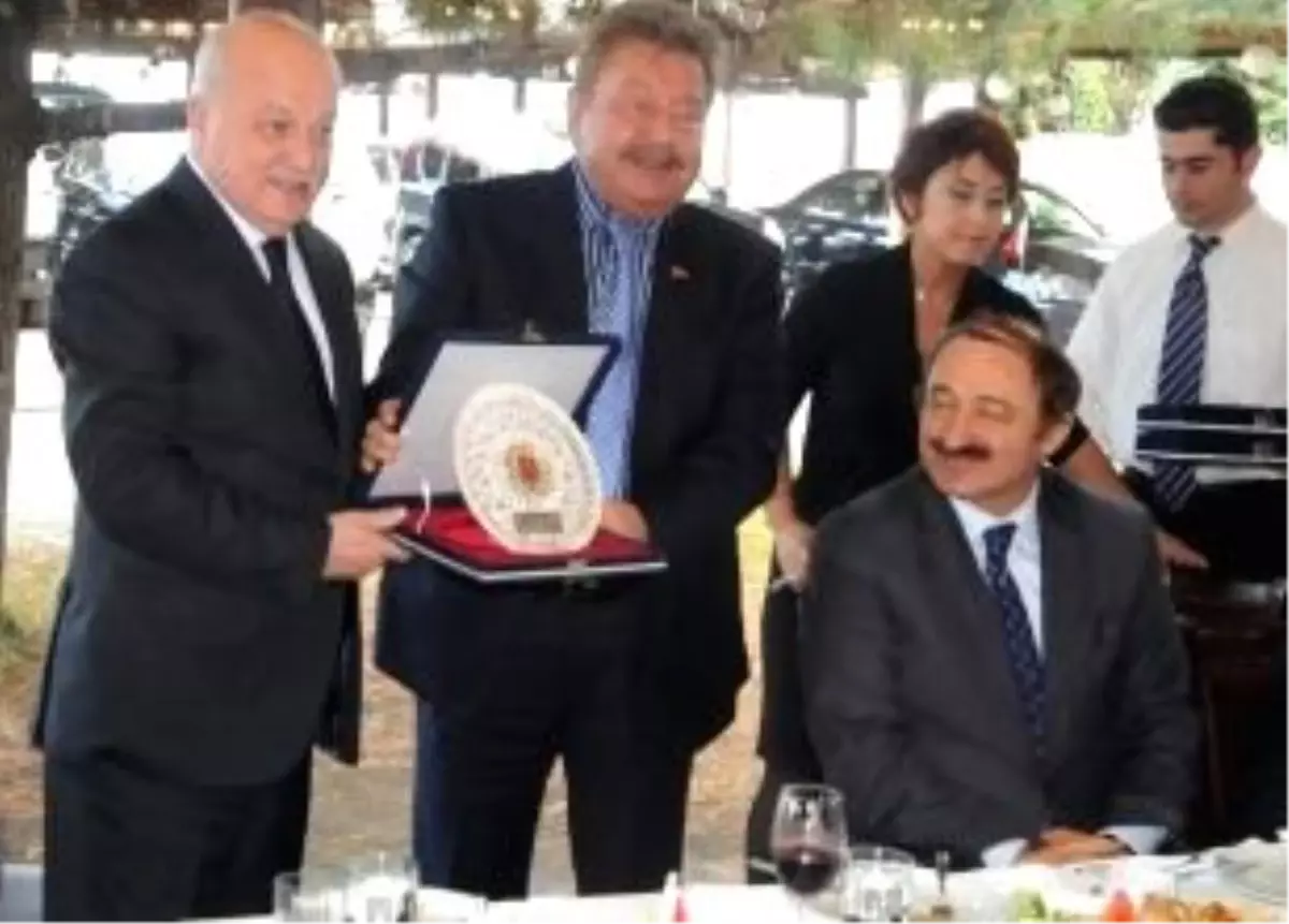 "G.saray\'ın Altyapısı Olduk"