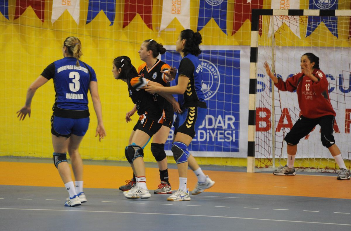 Hentbol: Bayanlar Süper Ligi