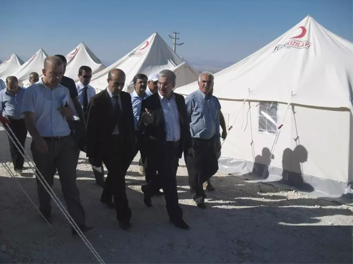 Milletvekili Yetiş, Çadır Kent de İncelemelerde Bulundu