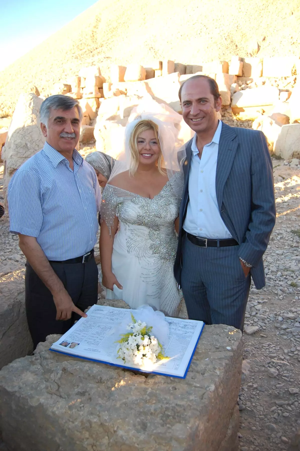 Nemrut Dağı\'nda Nikahlandılar