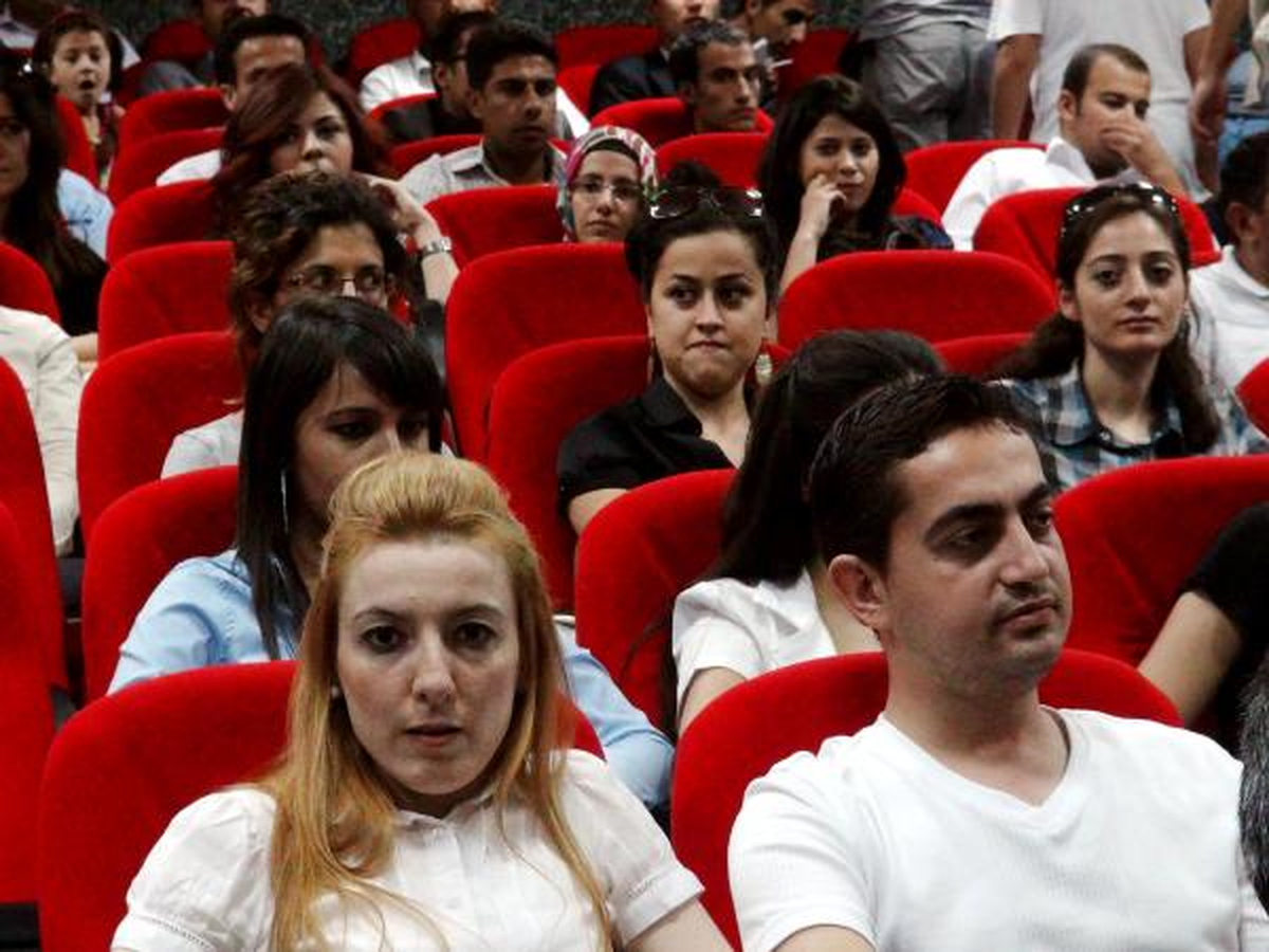 Vali Güvenç\'ten Yeni Atanan Öğretmenlere Sertifika