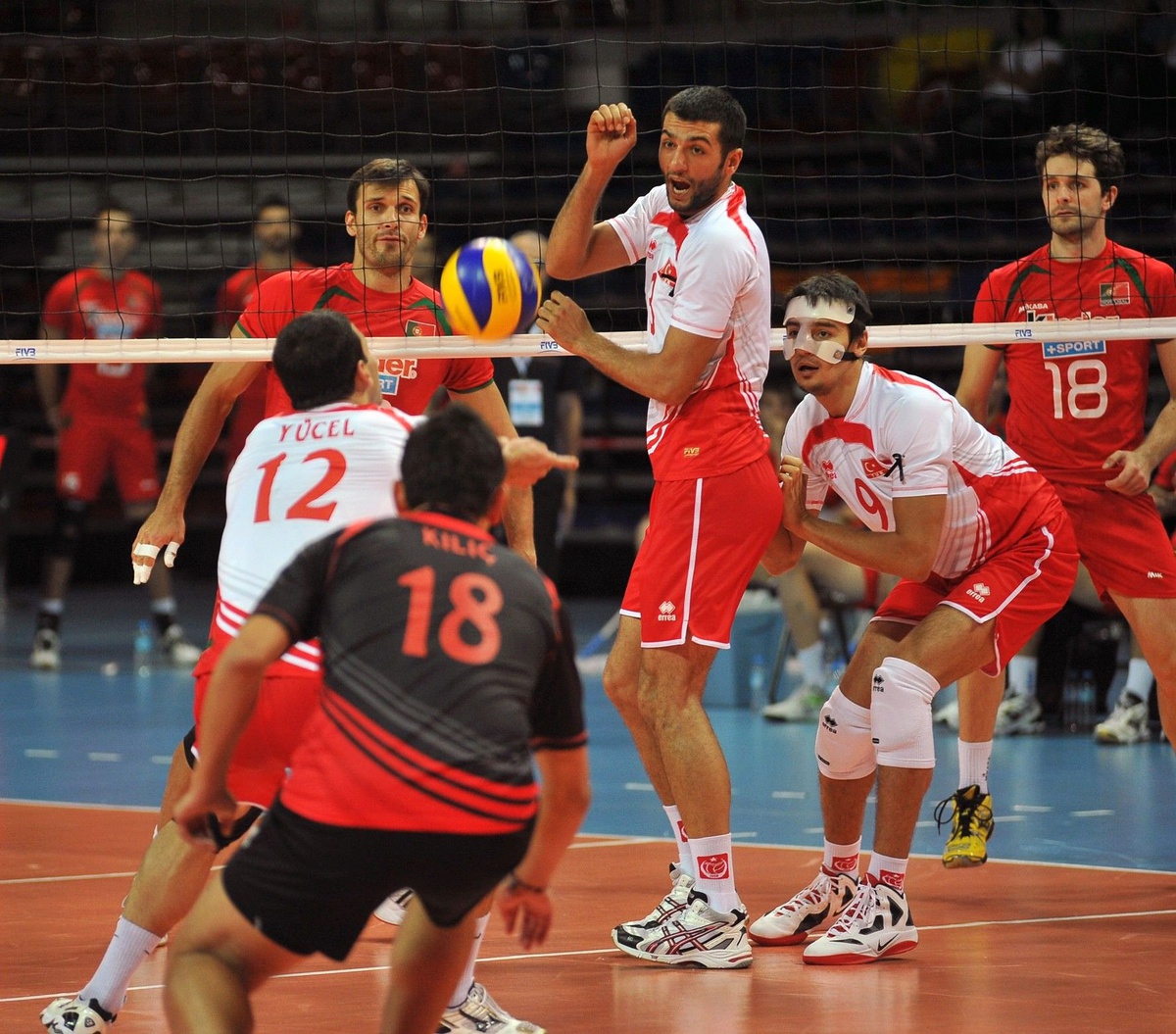 Türkiye, Portekiz\'i 3-1 Yendi
