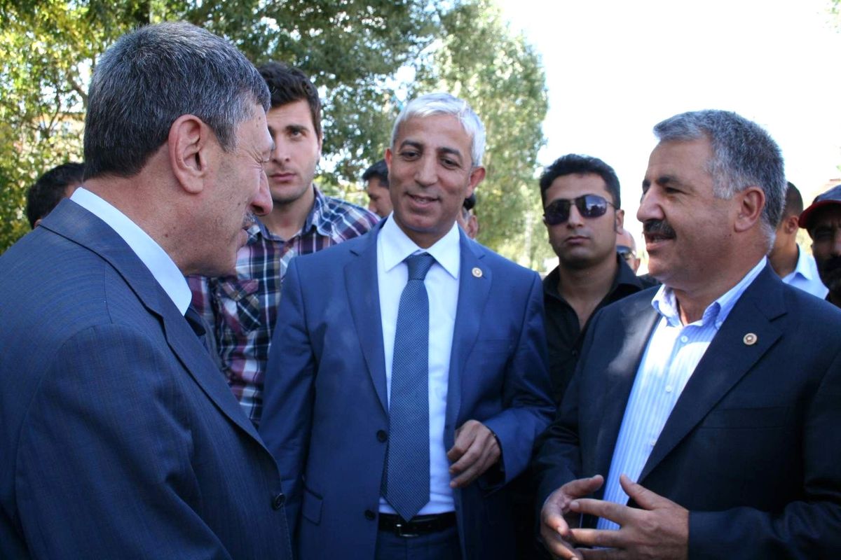 AK Parti Kars Milletvekilleri\'nin İlköğretim Haftası Mesajı
