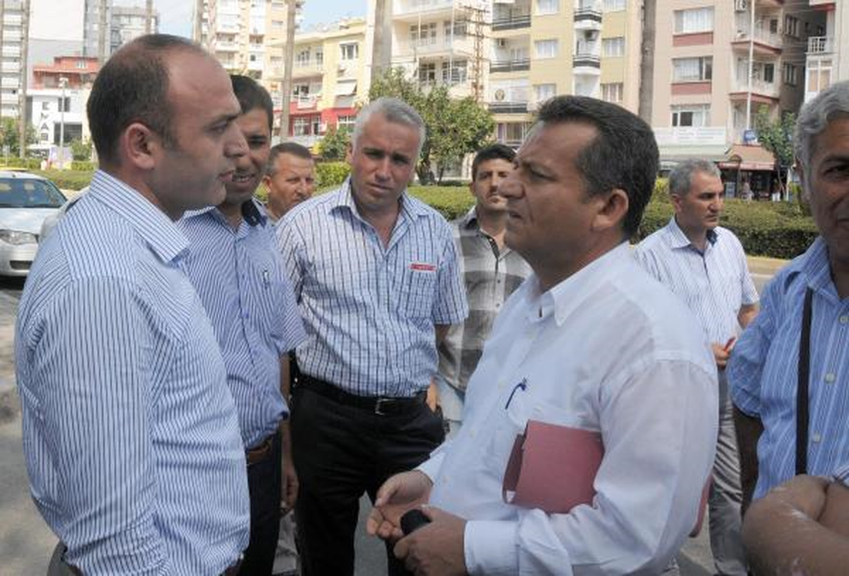 Alevilerden \'Zorunlu Din Dersi\' Protestosu