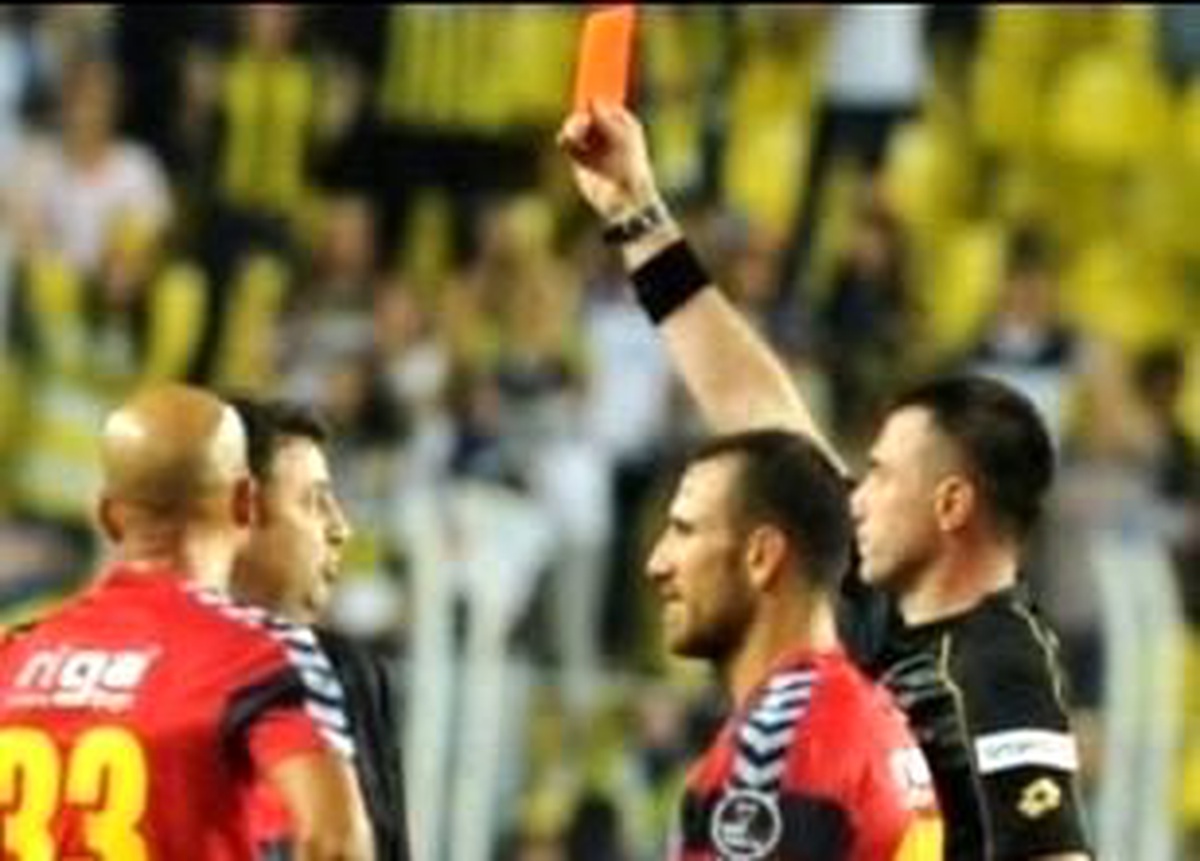 Ben Yahia Neden Atıldı?