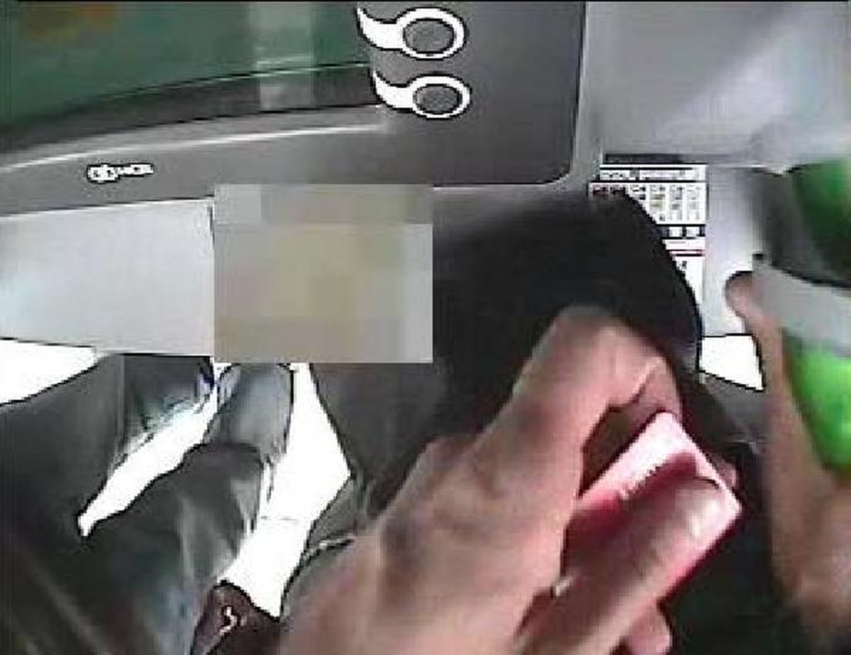 Polis Bulgar Dolandıcıları Suçüstü Yakaladı