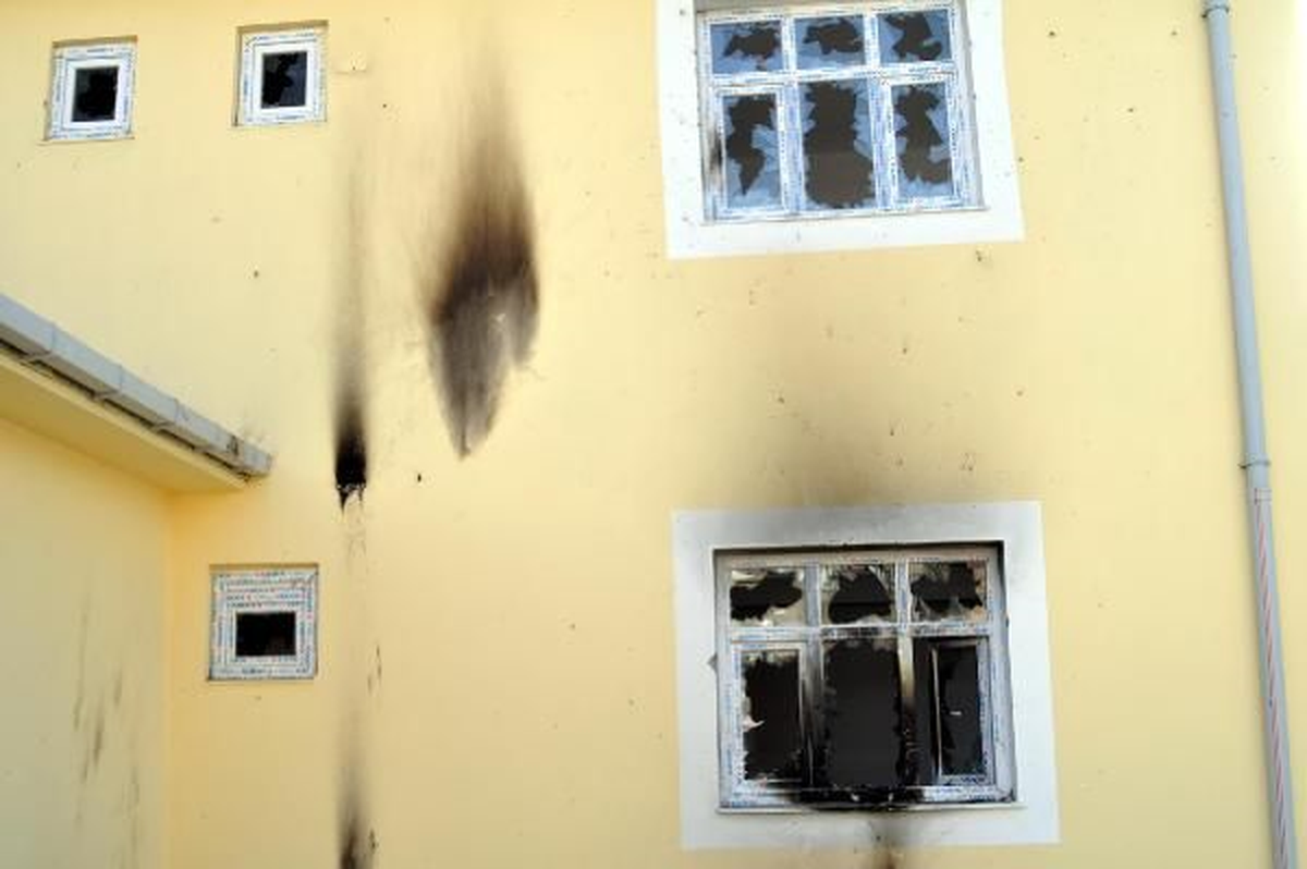 Cizre\'de Okulları Yakmaya Kalkıştılar
