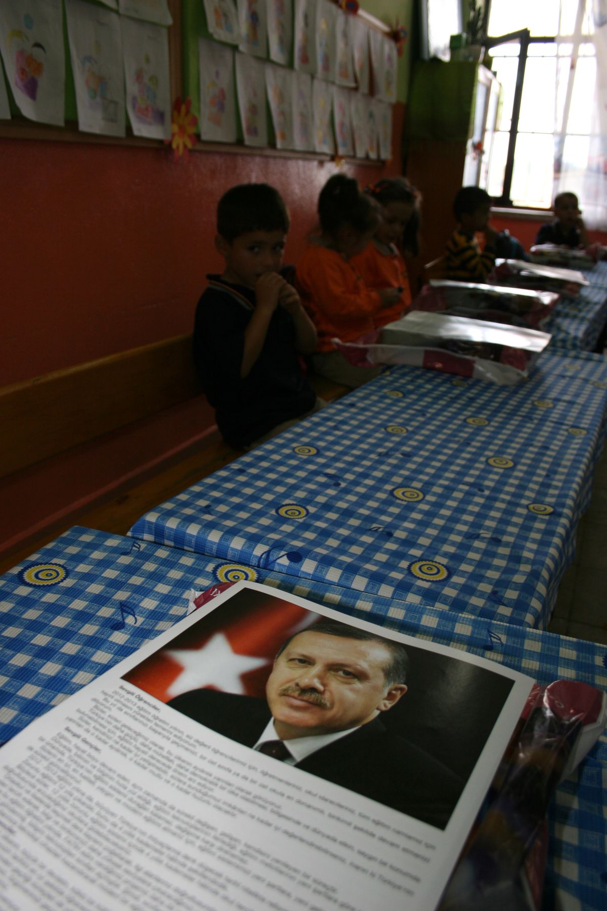 Ders Kitapları Dağıtıldı