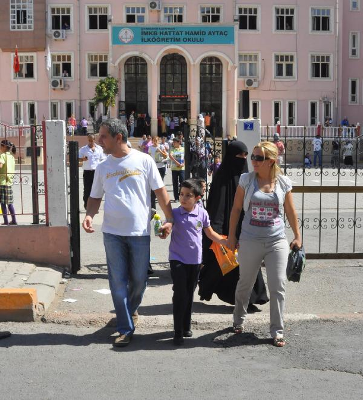 Diyarbakır\'da Seçmeli Kürtçe Dersine İlgi Az