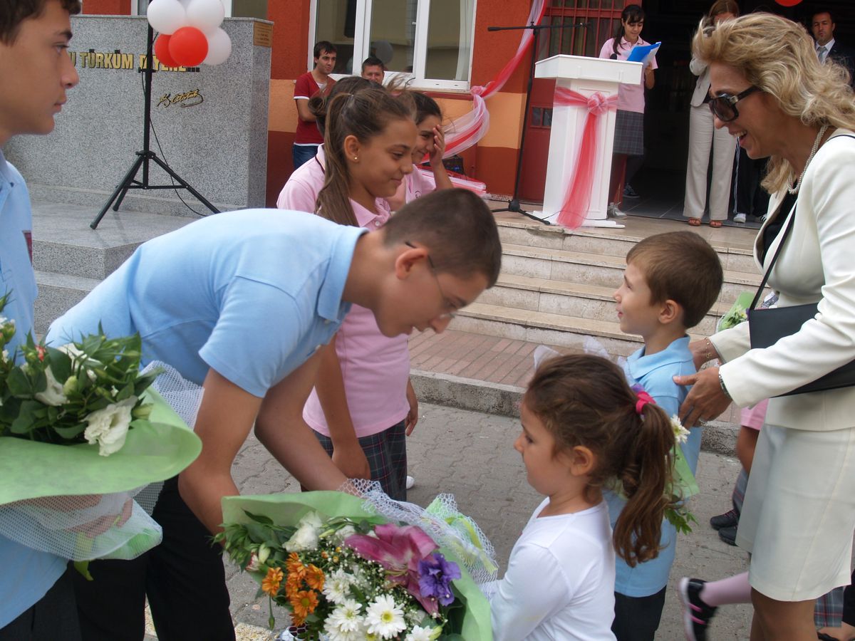 Gelibolu\'da Ziller 7 Bin 800 Öğrenci İçin Çaldı
