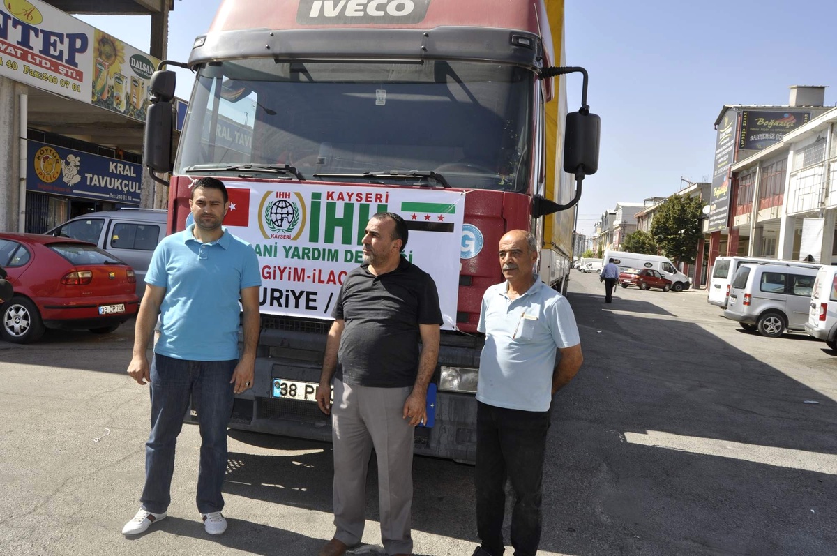 İnsani Yardın Tır\'ı Suriye\'ye Yola Çıktı
