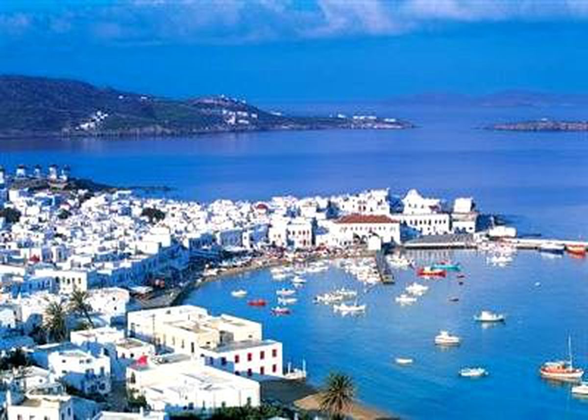 Kriz Bahane Mikonos Şahane