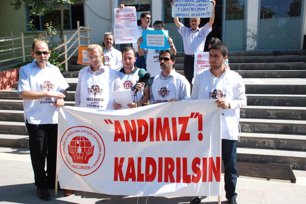 Mazlum-Der\'den \'Andımız\' Açıklaması