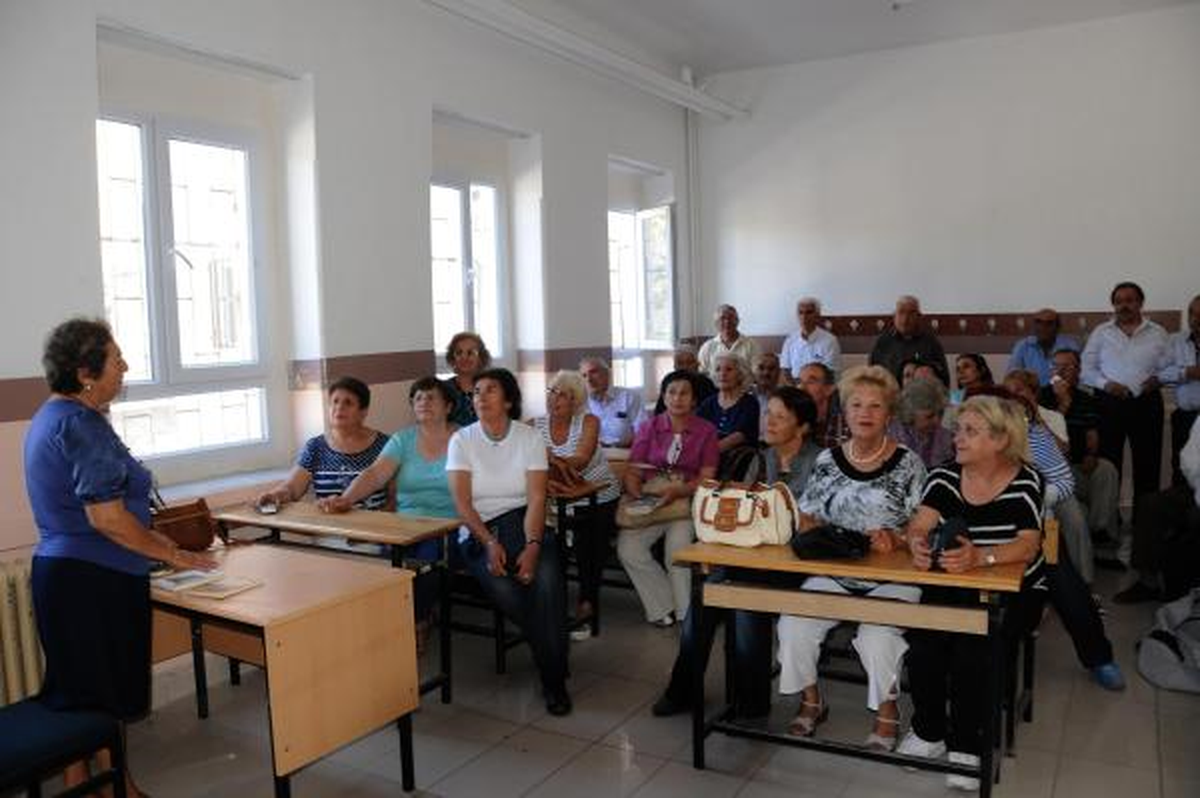Öğretmen Okulu Mezunları 47 Yıl Sonra Buluştu