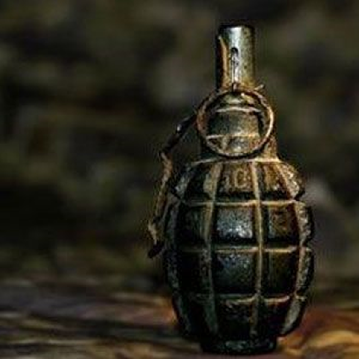 Otomobilde El Bombası ve Mermi Bulundu
