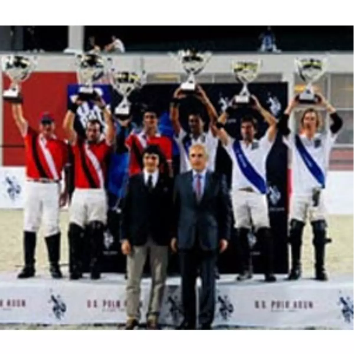 Polo Club'tan İlginç Defile!