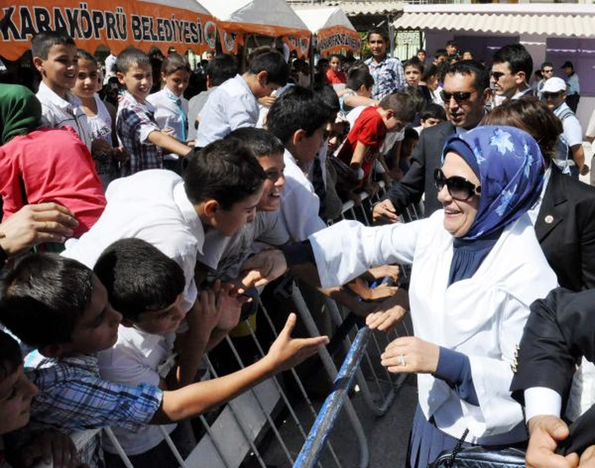 Şanlıurfa\'da Emine Erdoğan İzdihamı