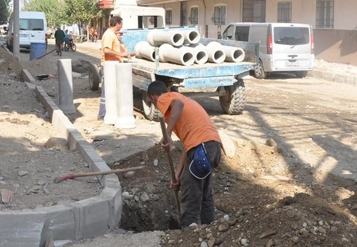 Turgutlu Belediyesi Sokaklara Modern Bir Hava Katıyor