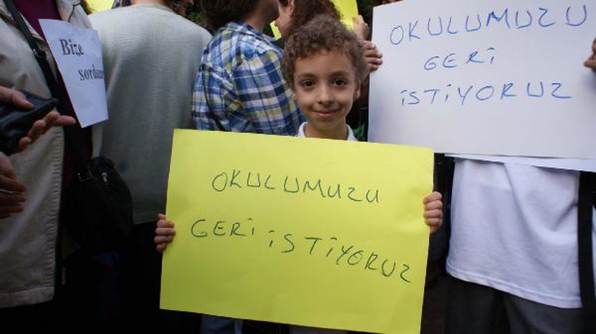 Veli ve Öğrencilerden İmam Hatip Eylemi