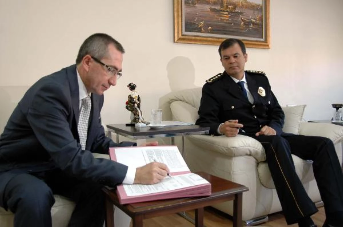 Yeni Bitlis Emniyet Müdürü Akgüç Göreve Başladı