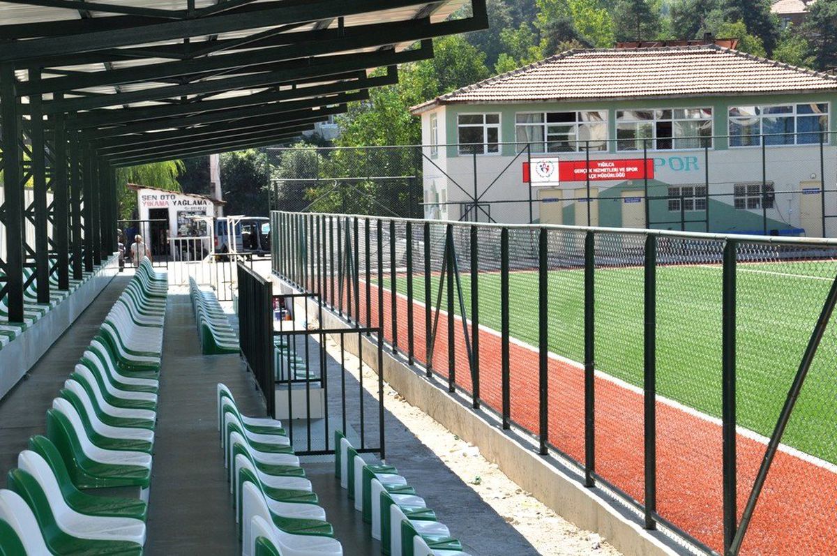 Yığılca Stadyumu Tribüne Kavuştu