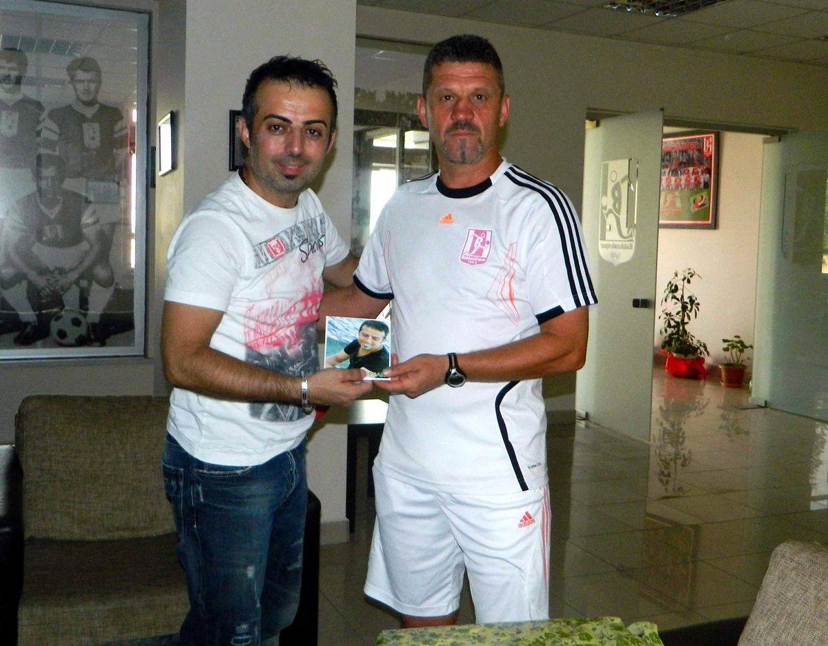 Balıkesirspor\'a Sanatçı Desteği