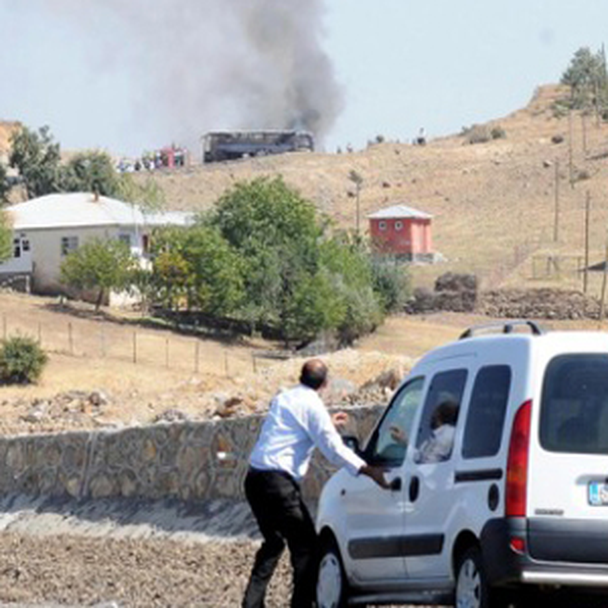 Bingöl\'de Askeri Konvoya Saldırı, 6 Şehit, 36 Yaralı
