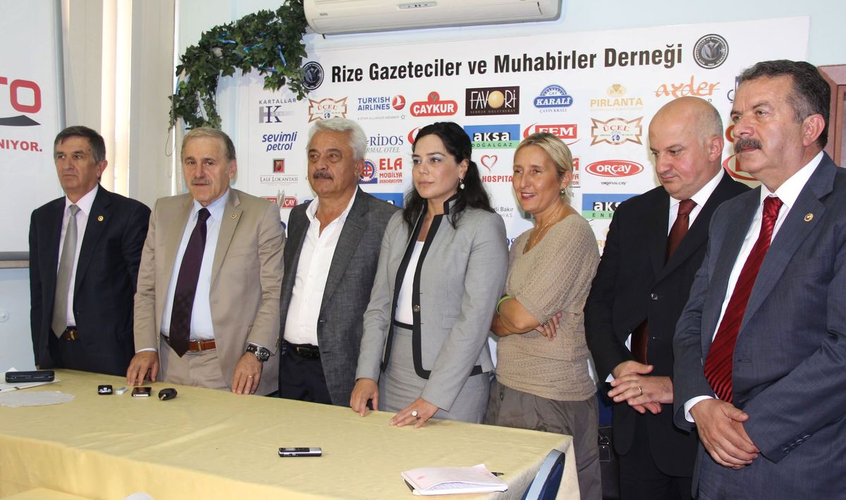 CHP Milletvekilleri Rize\'de