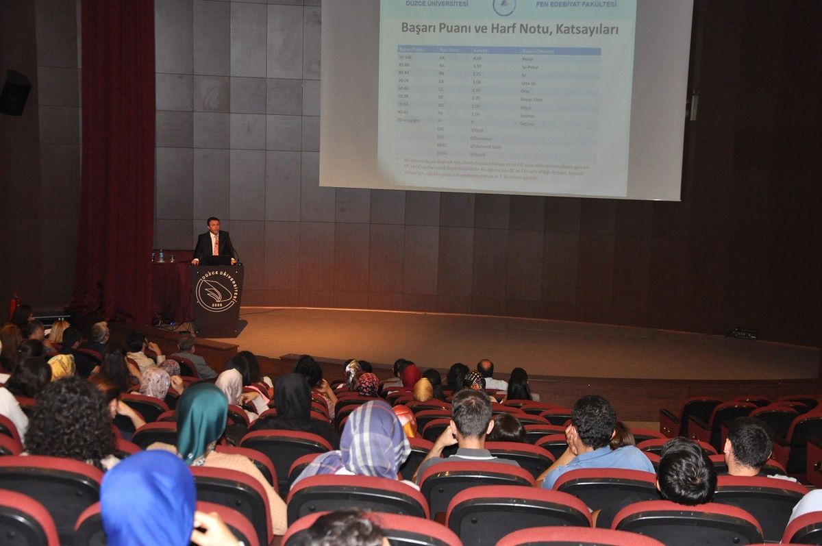 Düzce Üniversitesi Oryantasyon Programları Başladı