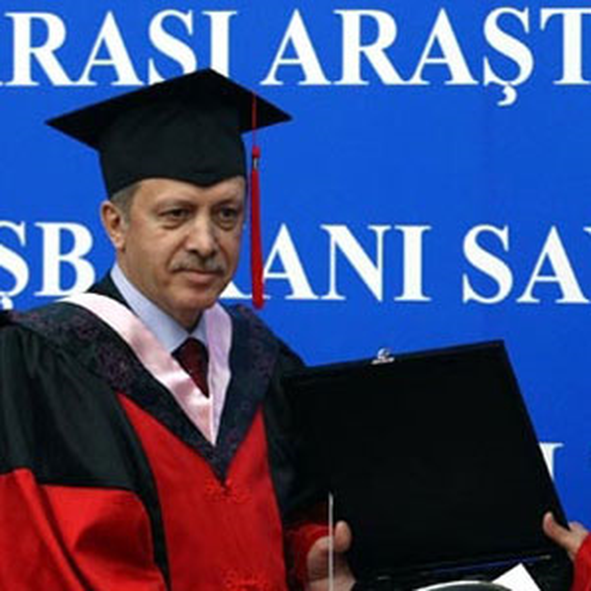 Filistin\'den Başbakana Fahri Doktora Unvanı