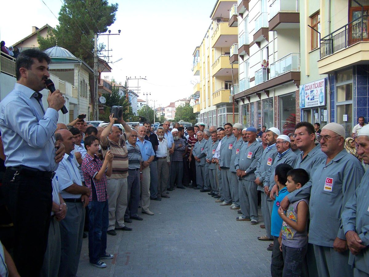 Hacı Adayları Dualarla Uğurlandı