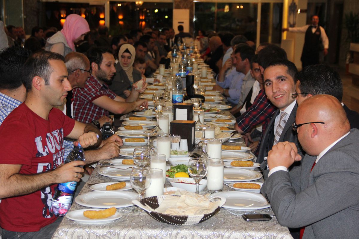İzmir\'e Atanan İl Nüfus ve Vatandaşlık Müdürü Kaya\'ya Veda Yemeği