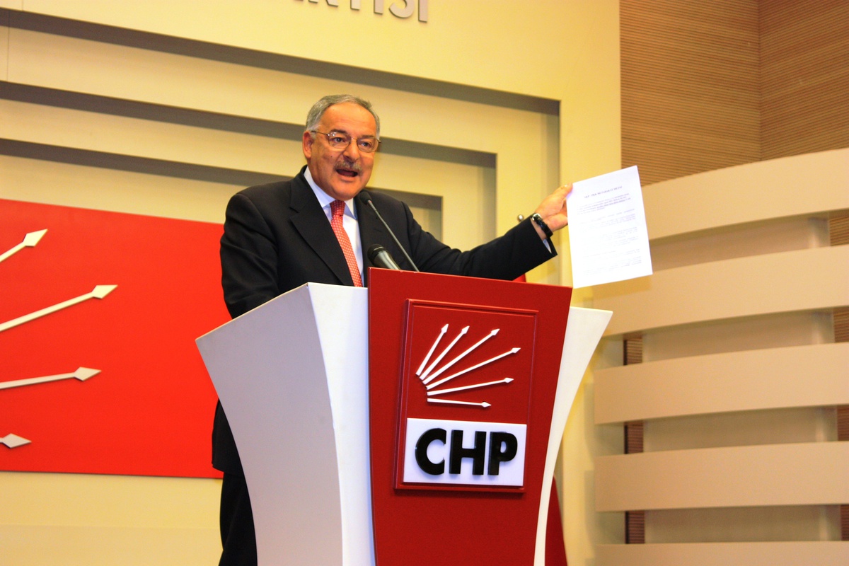 Koç\'tan, "Ak Parti ve PKK Mutabakat Metni İmzaladı" İddiası