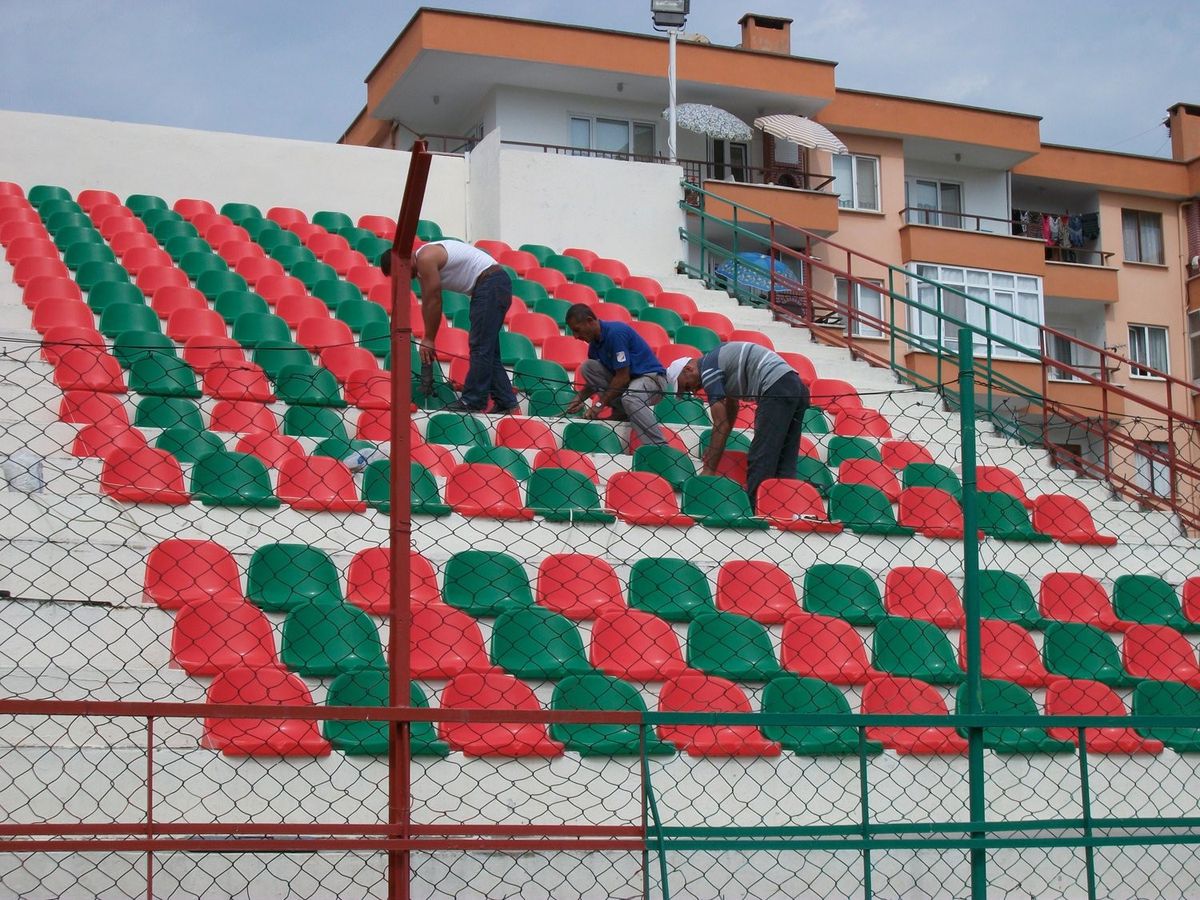 Mudanya Stadı Yenileniyor