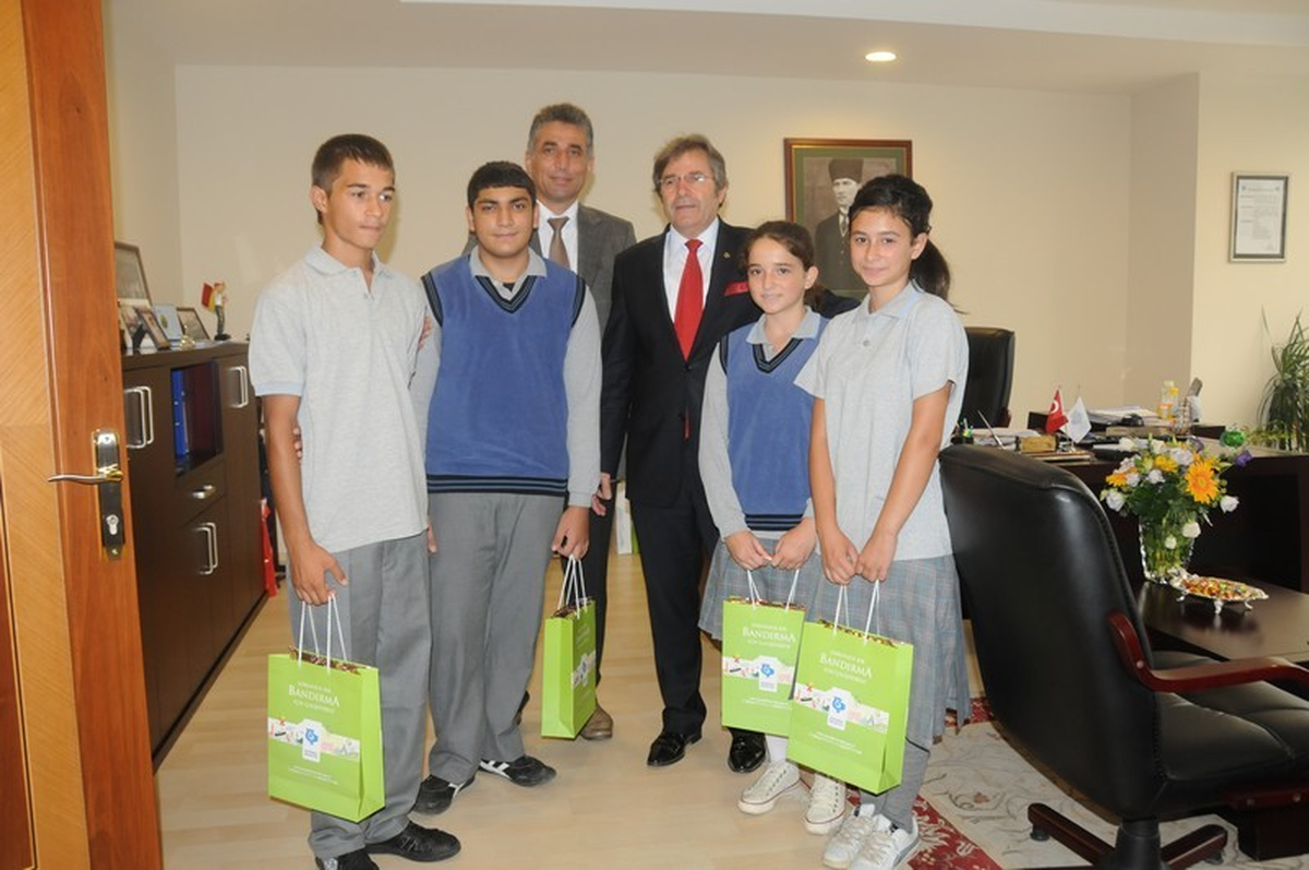 Öğrencilerden Belediyeye Ziyaret