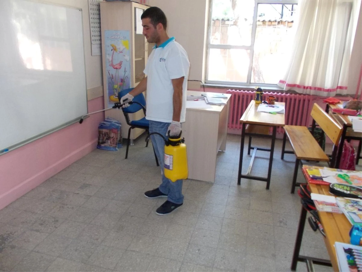 Şarköy Belediyesi, Okul ve Camileri İlaçlattı