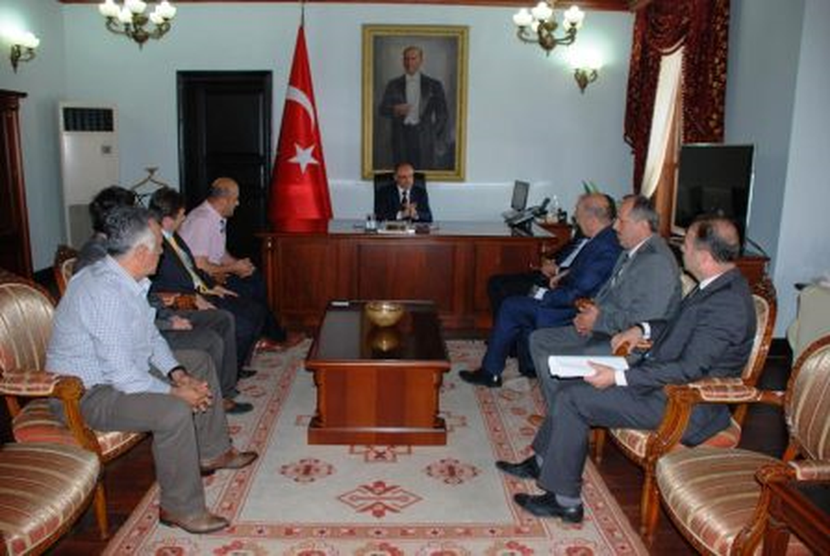 Vali Özçimen\'e Ziyaret
