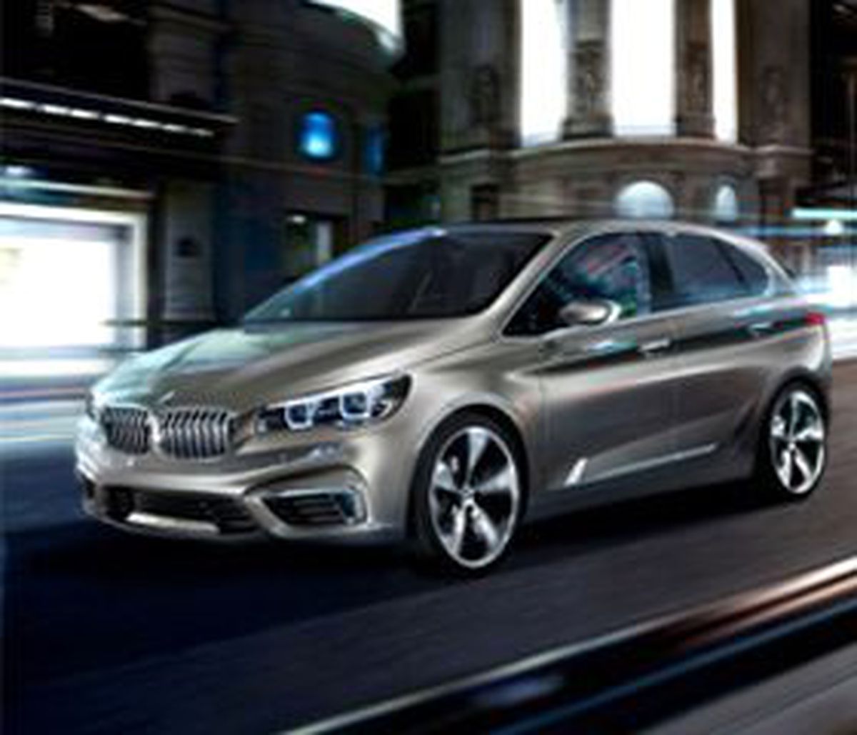 BMW\'den Consept Active Tourer