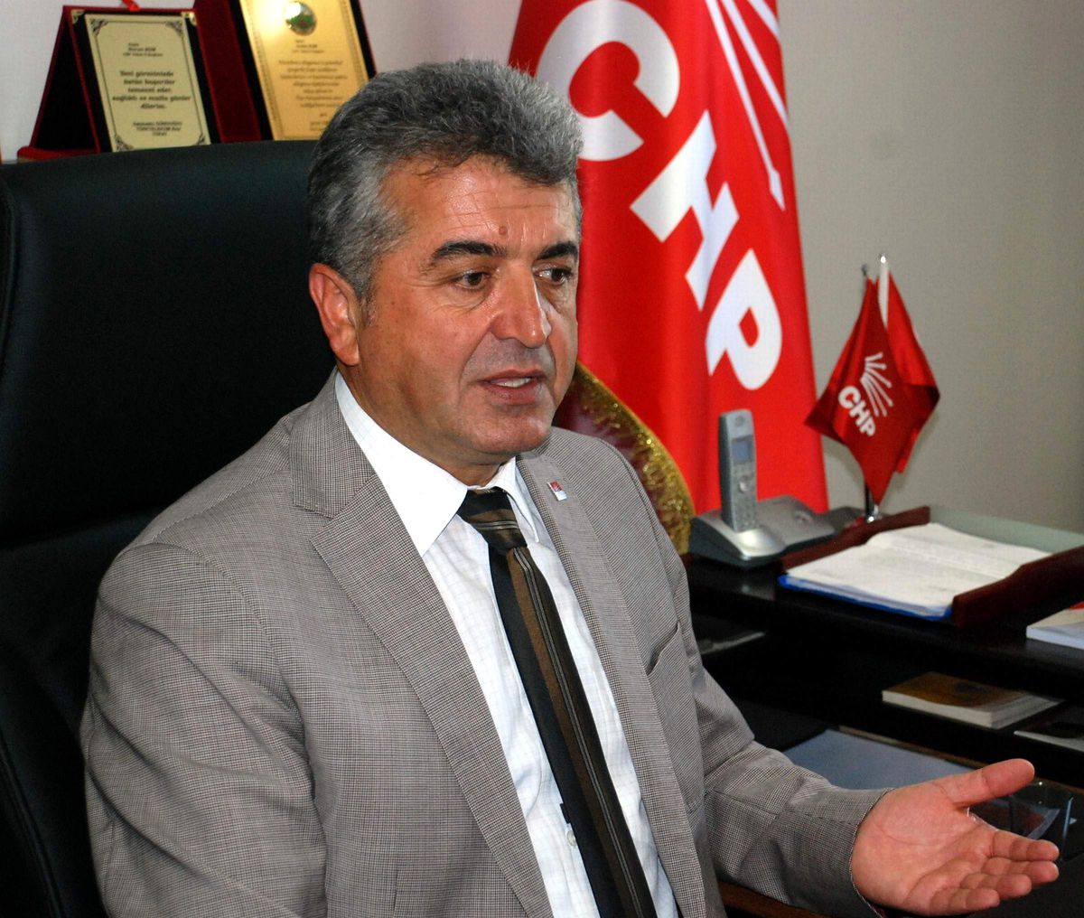 CHP'li Akkaya'dan Başbakan'a Eleştiri