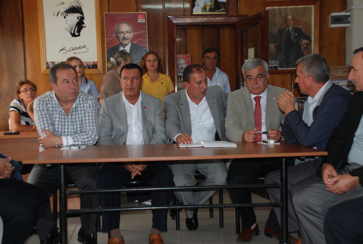 CHP\'li Vekiller Afet Bölgesinde