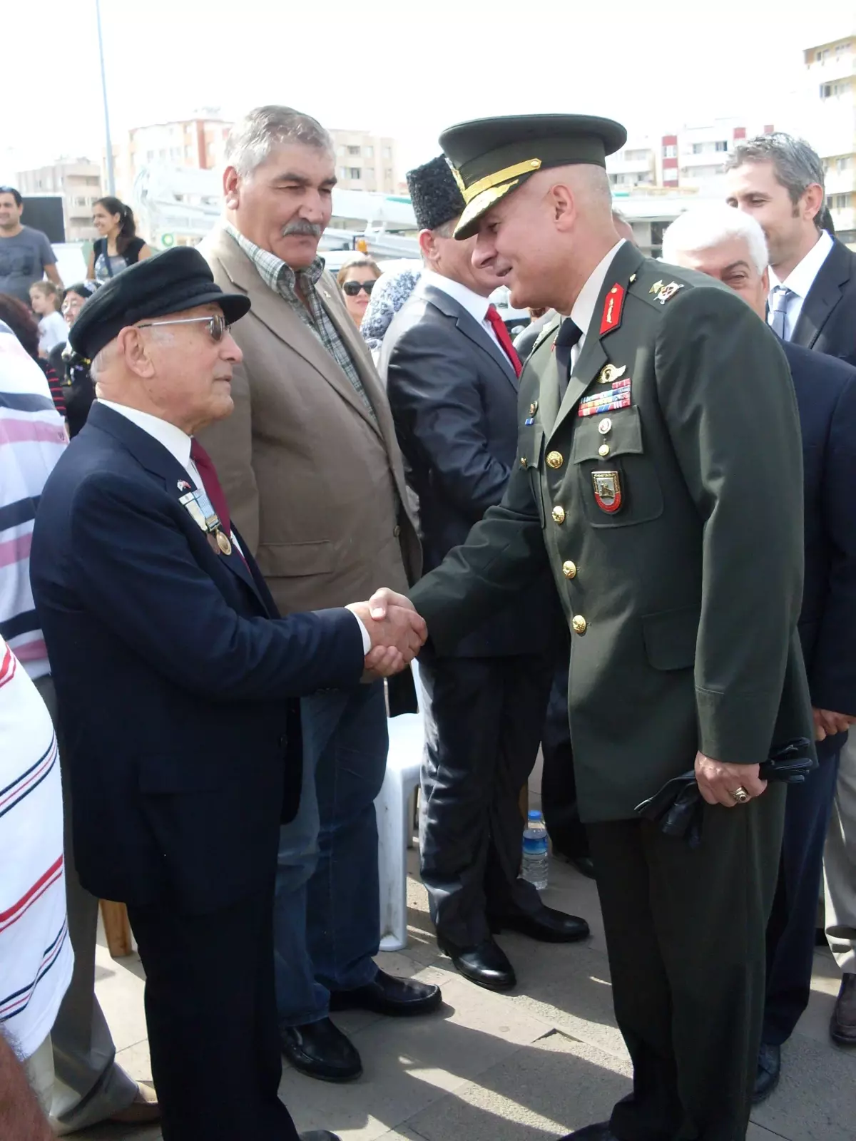 Gaziler Günü Edremit\'te Törenle Kutlandı