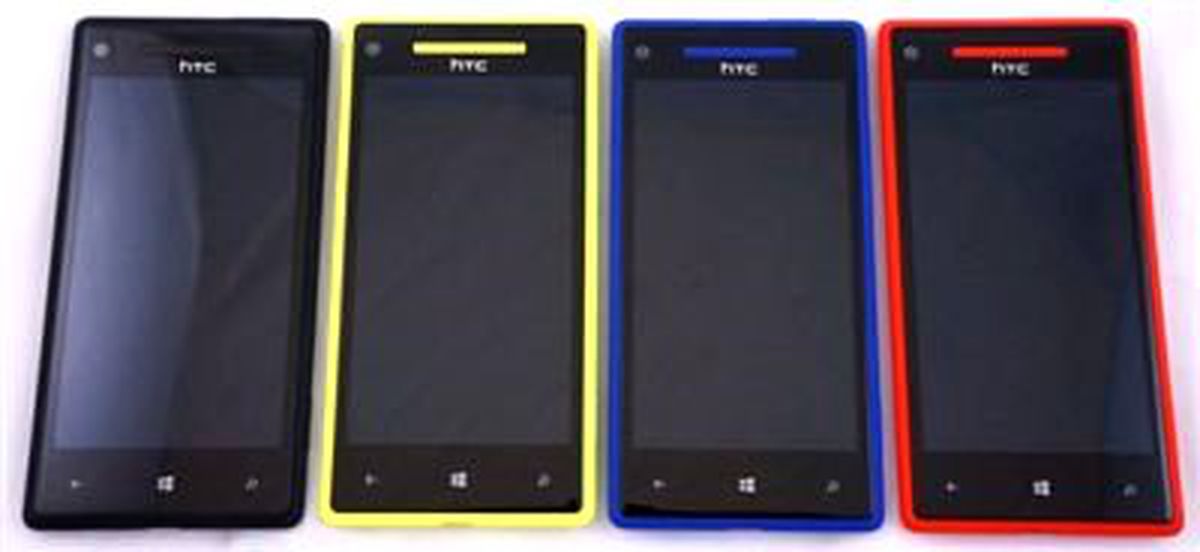 HTC\'den 2 yeni cep daha!