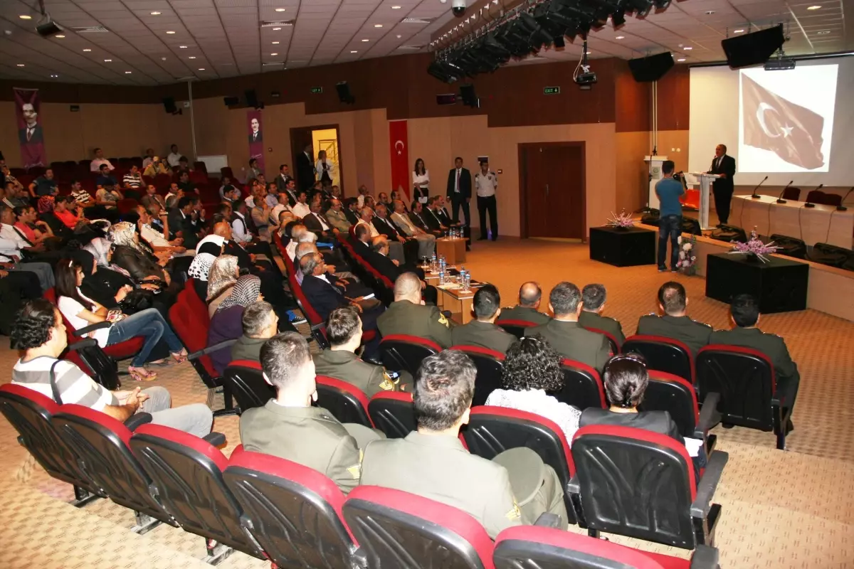 Iğdır\'da Gaziler Günü Paneli