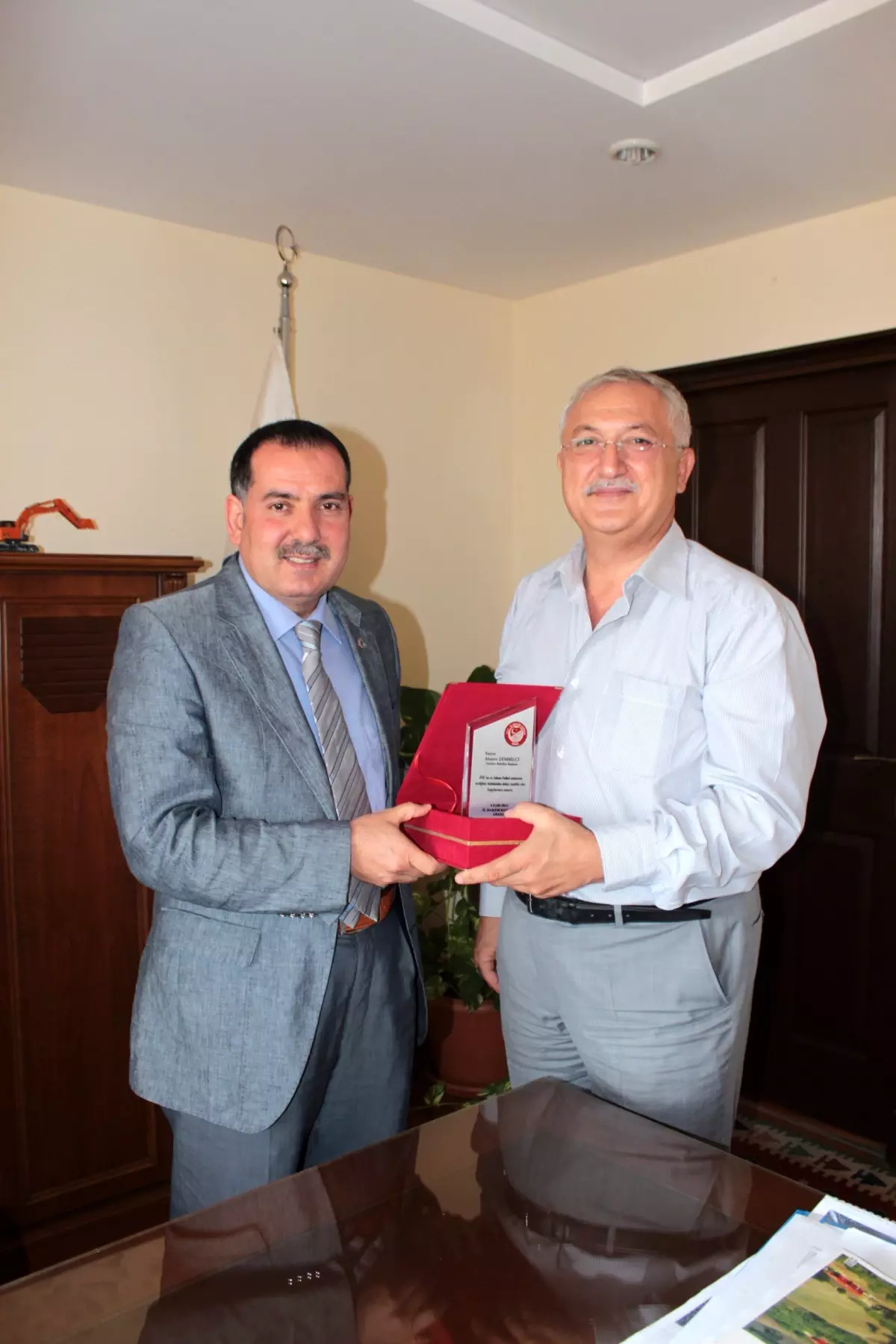 İl Hakem Kurulundan Başkan Zenbilci'ye Teşekkür Plaketi